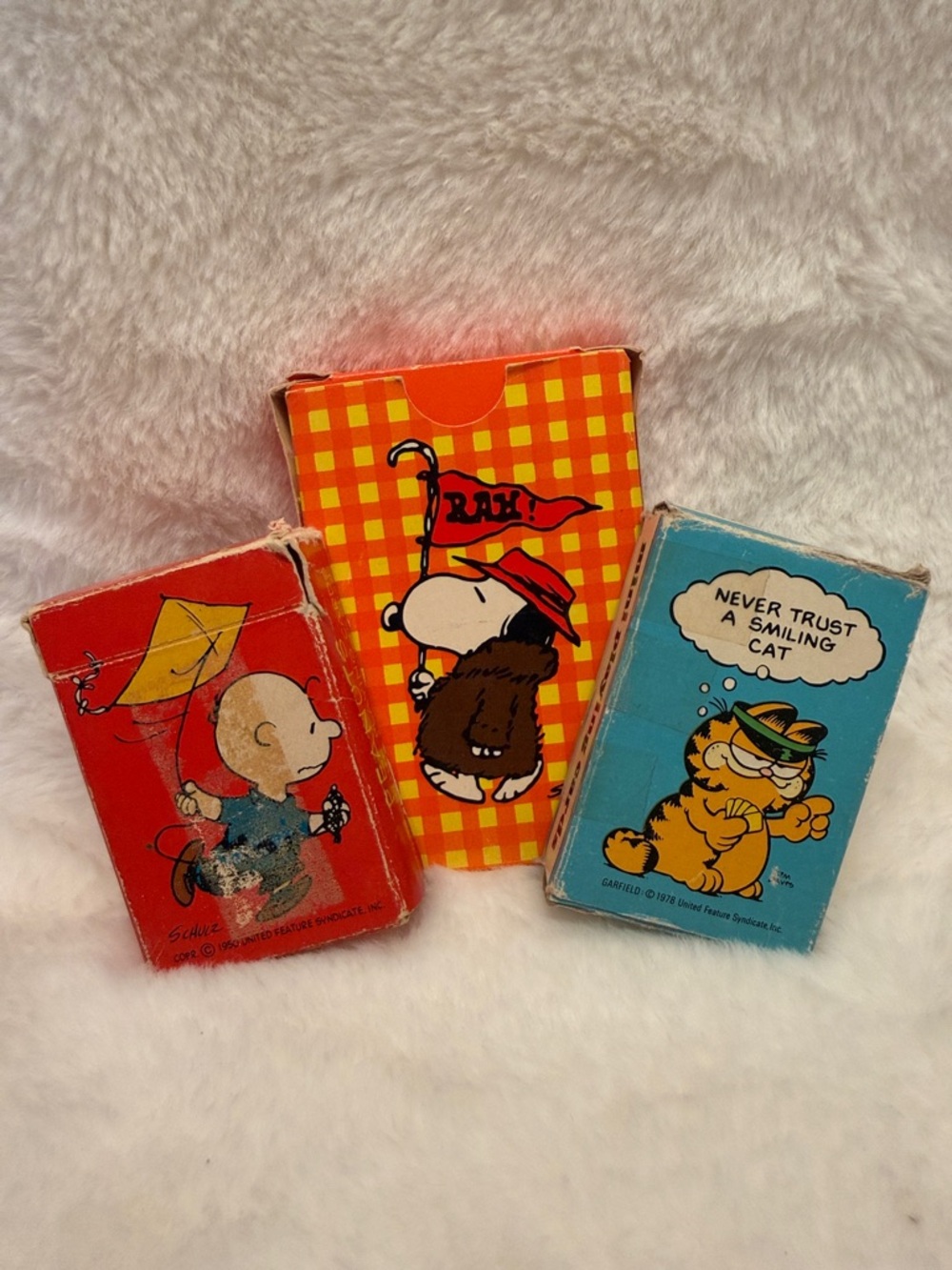Vintage Charlie Brown, Snoopy, and Garfield Playing cards *COMPLETE*